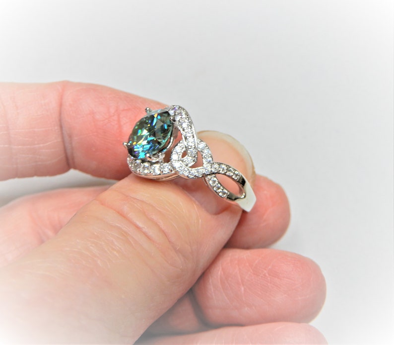 Intriguing Great Gift Fiery Peacock 2.90 ct MOISSANITE Luxurious RING 925 SILVER 9.23 mm Size 8 cz accents