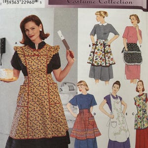 Simplicity 8720 Vintage inspired aprons: half, smock, bib full with trim & pockets sewing pattern Sizes S-M-L UNCUT