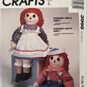 McCalls 8378 5567 3998 611 712 Raggedy Ann Andy Rag Doll Doll Clothes Childs Apron Pattern 36&quot; Vintage 90s Toy Sewing Pattern Transfer UNCUT