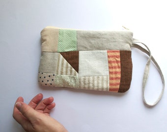 Pretty Patchwork Zipper Wristlet - Fully lined and padded zip purse in cotton, linen, stripes, ivory, white, chocolate, green, cream OOAK