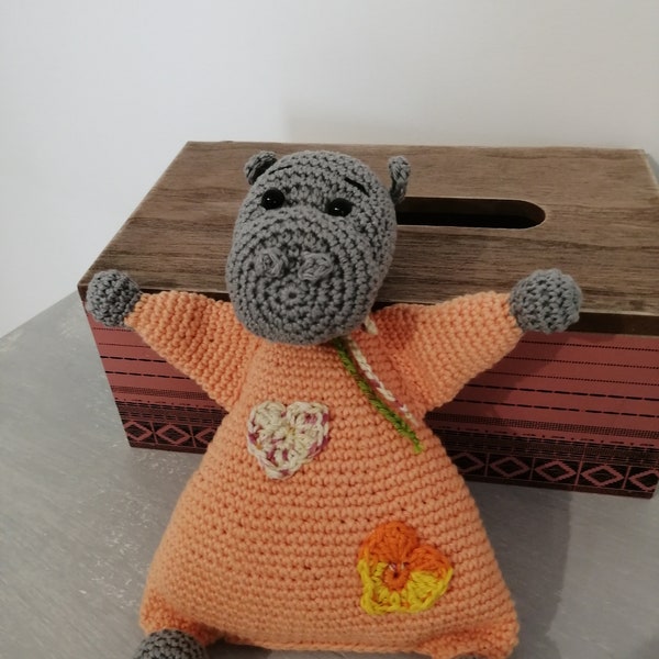 Doudou hippopotame au crochet