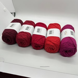 Hobbii Cotton Rainbow Thread in Red Colors, Cotton 8/4, set of 5 skeins.