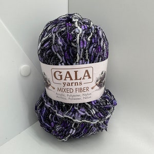 Vintage Yarn, Gala yarn in purple. Mixed fibers.