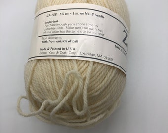 Bernat Zephyr Yarn: Natural Off-white Acrylic, 50g Australia