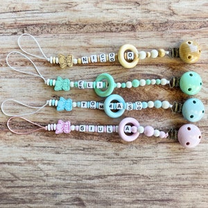 Baby elephant. Personalized pacifier holder with name. Wooden pacifier chain. Birth gift idea.