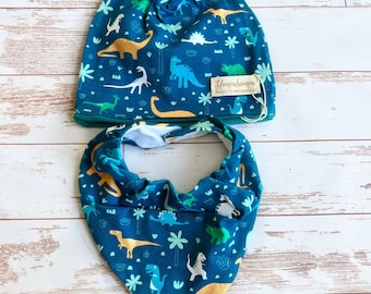 Newborn spring hat with dinosaurs. Baby hat with matching bandana. Male birth gift.