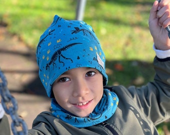 Dinosaur skeleton cotton cap for children. Neck warmer and children's scarf suitable for mid-seasons. Children's gift.