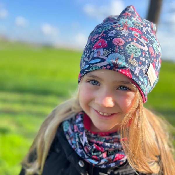 Bonnet et cache-cou complets ou écharpe mi-saison pour fille. Bonnet bleu printemps en coton pour fille. Cadeau d'anniversaire pour petite fille.