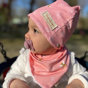 Coordinated hat and bandana set. Pink baby hat with bees and dandelions. Female birth gift. image 1