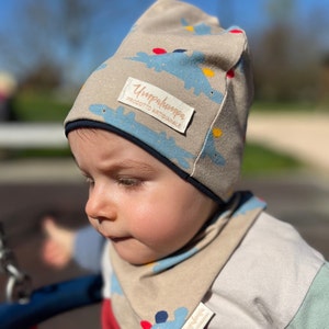 Coordinated spring hat and newborn bandana. Dinosaur baby cotton hat. image 1