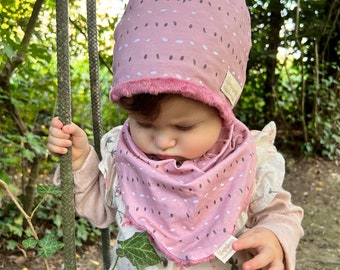Girl's winter hat. Pink hat for girls.