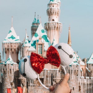 スパンコールのベイマックスキャラクターにインスパイアされたマウスの耳