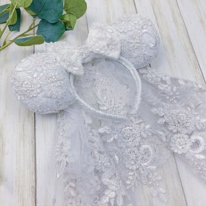 Bridal Wedding lace white minnie mouse ears with or without veil