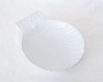 Keramische witte schelpkom, vang alle sieradenschotel