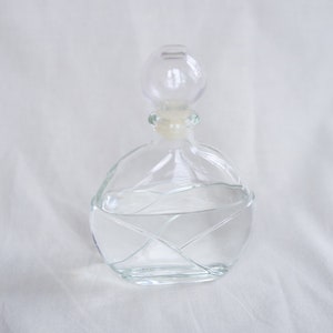 Vintage Clear Glass Decanter Bottle With Stopper