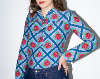 Vintage rode rozenblouse, bloemenshirt maat M