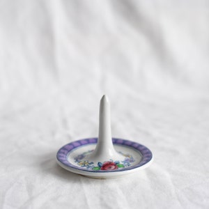 Ceramic Ring Holder Tree, Blue Floral Ring Cone image 2