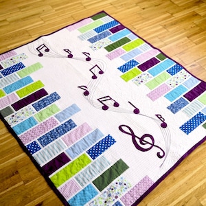 Sound of Music a modern applique quilt pattern for Music lovers. With Music key and note applique. From a baby to a king size quilt. image 1