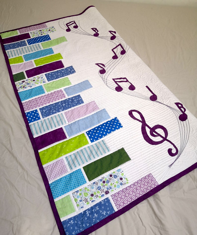 Sound of Music a modern applique quilt pattern for Music lovers. With Music key and note applique. From a baby to a king size quilt. image 6