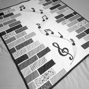 Sound of Music a modern applique quilt pattern for Music lovers. With Music key and note applique. From a baby to a king size quilt. image 9