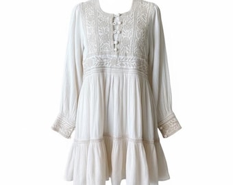 Vestido bohemio vintage de algodón color crema bordado a mano / 100 % cosido a mano, estilo campesino de los años 70, vestido fluido de corte medio/mini con mangas globo/farol.