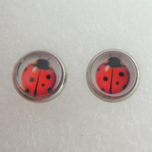 Cabochon stud earrings silver red ladybug round minimalistic 8mm stainless steel