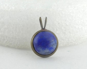 Bronzen hanger met blauwe lapis lazuli, 10 mm