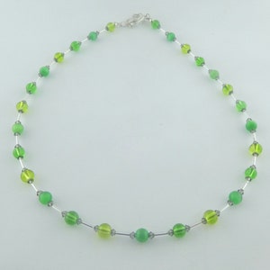 Chain necklace silver-green-light green opal minimalistic glass beads Cat Eye 6mm image 5