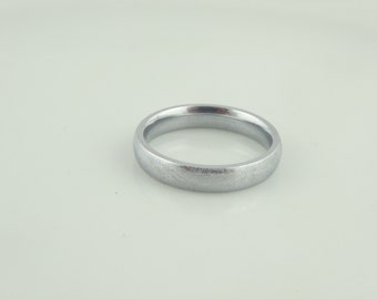 Ring zilver geborsteld titanium 4 mm maat 8