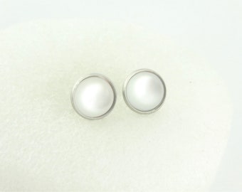 Cabochon Ohrstecker Ohrringe Silber Weiss Opal rund minimalistisch 10mm Edelstahl