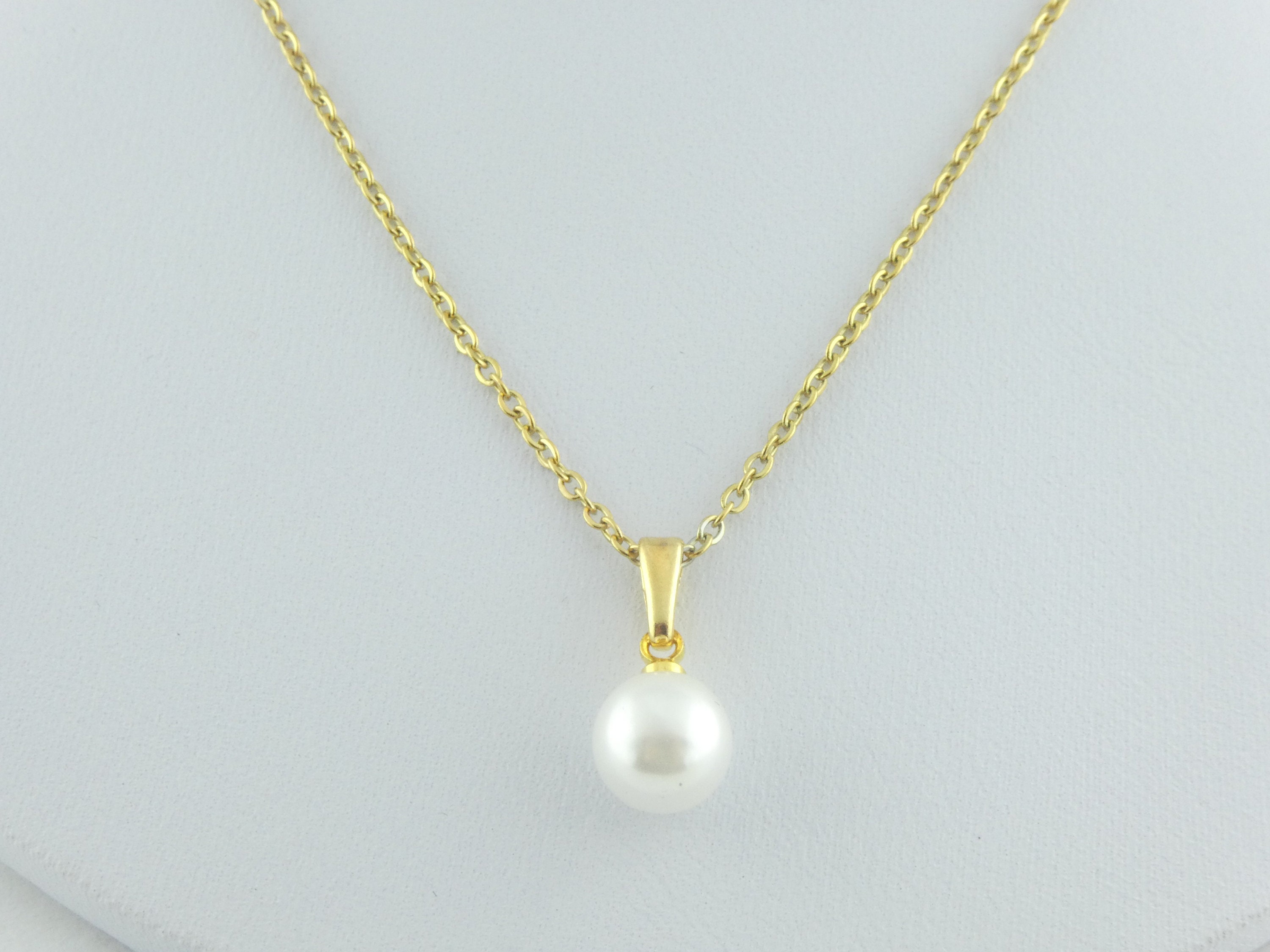 Pearl Flower Gold Charm Necklace Chain Stainless Steel Gold Filled
