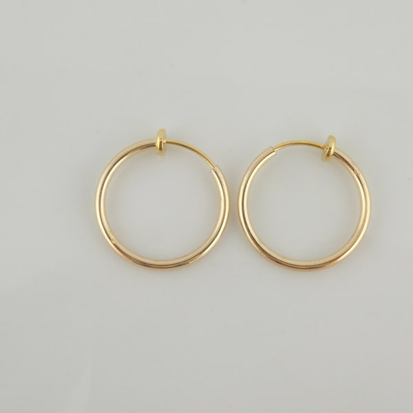 Clip-on hoop earrings gold round minimalist 20 mm stainless steel, boho hoop earrings