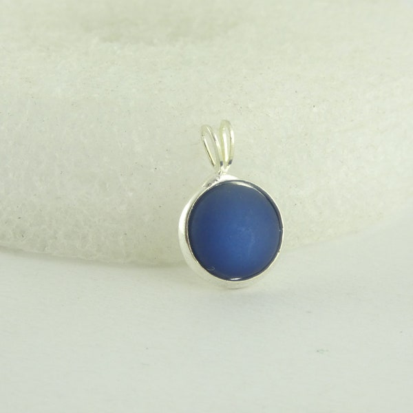 Cabochon pendant silver blue dark blue matt Polaris round minimalist 10mm