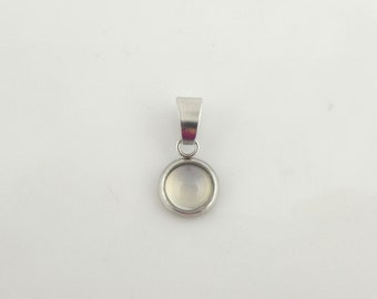 Pendentif cabochon argent opale blanche pierre ronde mini 6 mm acier inoxydable