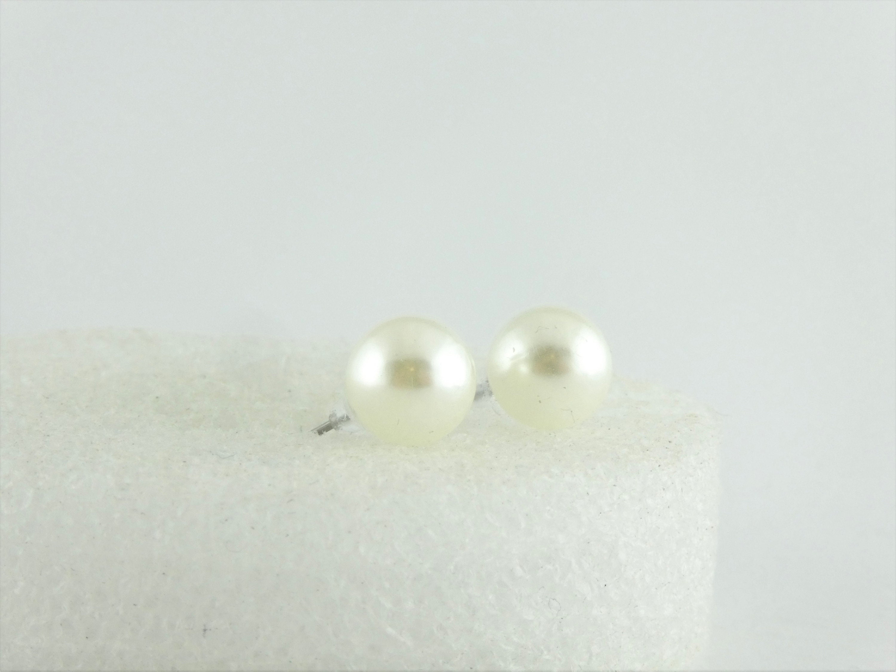 スタッドピアス シルバー ホワイト ボールパール 10mm - Etsy 日本
