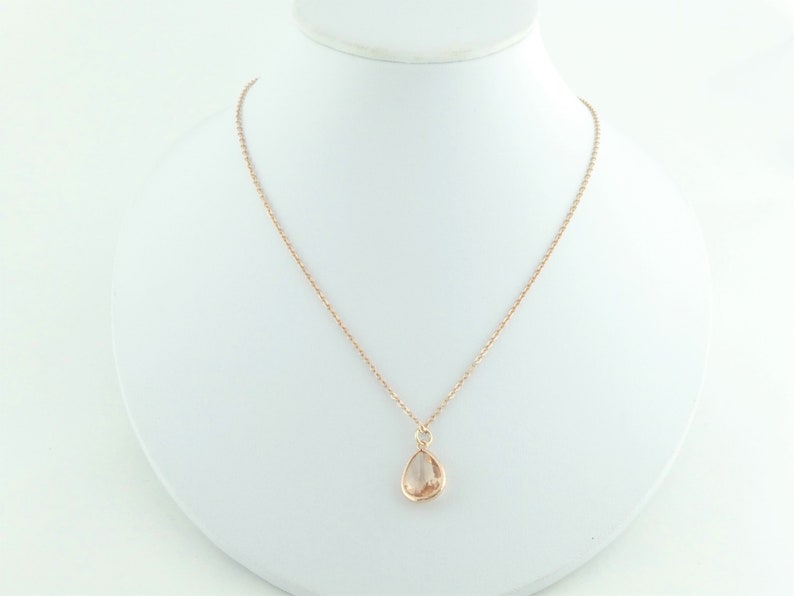 Collier chaîne or rose cristal pêche avec pendentif goutte minimaliste acier inoxydable image 6