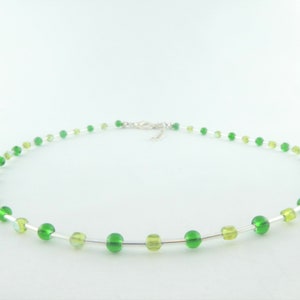 Kette Halskette Silber-Grün-Hellgrün Glasperlen minimalistisch 4mm,Muttertag Bild 1