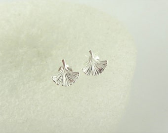 925 stud earrings silver ginkgo leaf minimalist 9mm,gift,earrings small