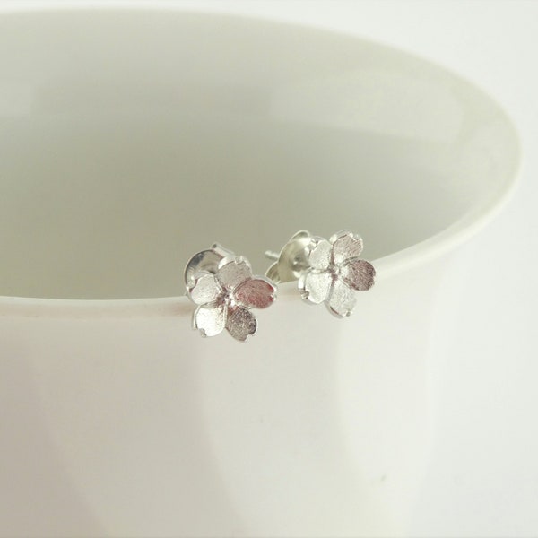 Boucles d'oreilles clous en argent 925 fleur florale minimaliste 7 mm, cadeau