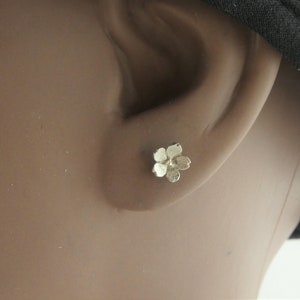 925 Ohrstecker Ohrringe Silber Blume Blumen Blüte minimalist 7mm,Geschenk Bild 8