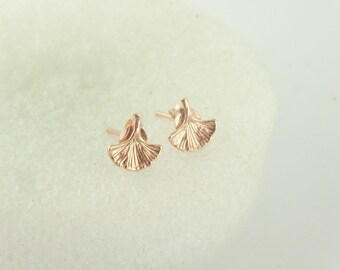 Pendientes de botón 925 oro rosa hoja de ginkgo minimalista 9 mm, pendientes pequeños