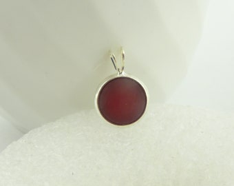 Cabochon pendant silver red dark red matt Polaris round minimalist 10mm