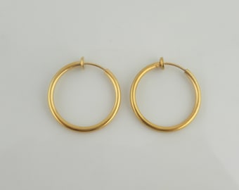 Clip-on hoop earrings gold round minimalist 24 mm stainless steel, boho hoop earrings