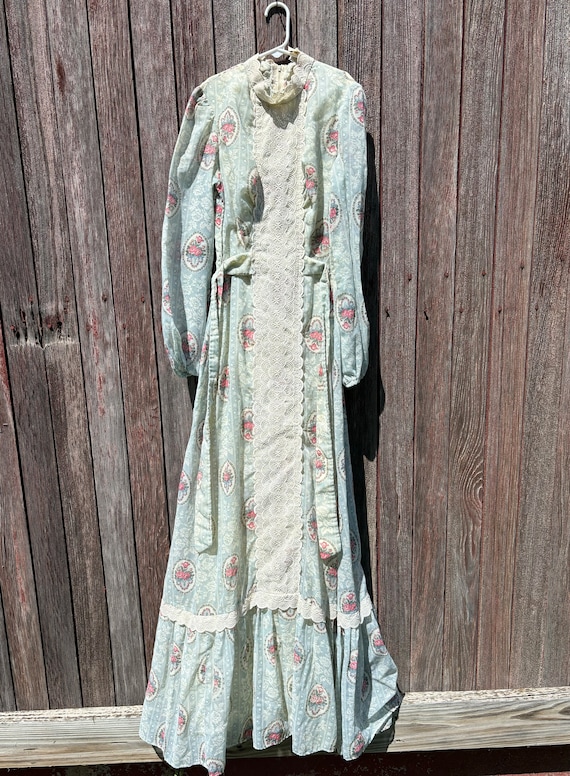 70’s Vintage Boho Western Floral Prairie Dress “Th