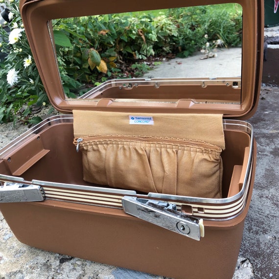 1970’s Vintage Samsonite Concord Train Case Gem