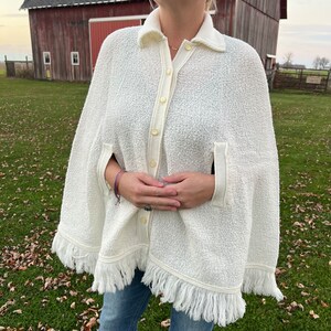 60’s Vintage Women’s British Vogue Wintuk Cape with Fringe Trim