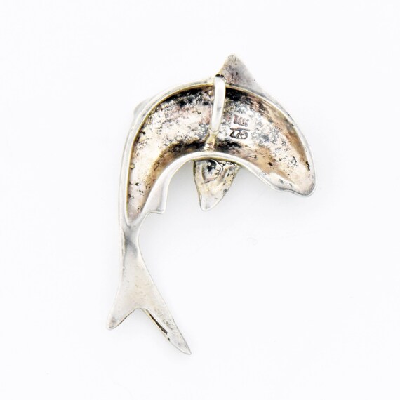 14k White Gold Estate Textured Shark Animal Penda… - image 2