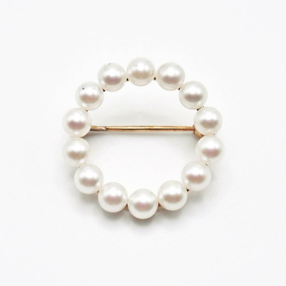 14k Yellow Gold Estate Open Pearl Circle Pin - image 1