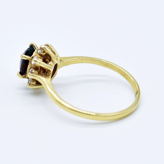 14k Yellow Gold Estate Oval Garnet & CZ Ring Size… - image 3