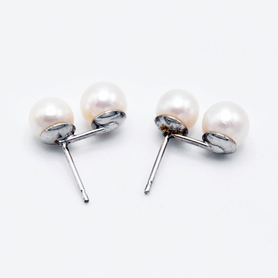 14k White Gold Estate Double Pearl Post Earrings - image 2
